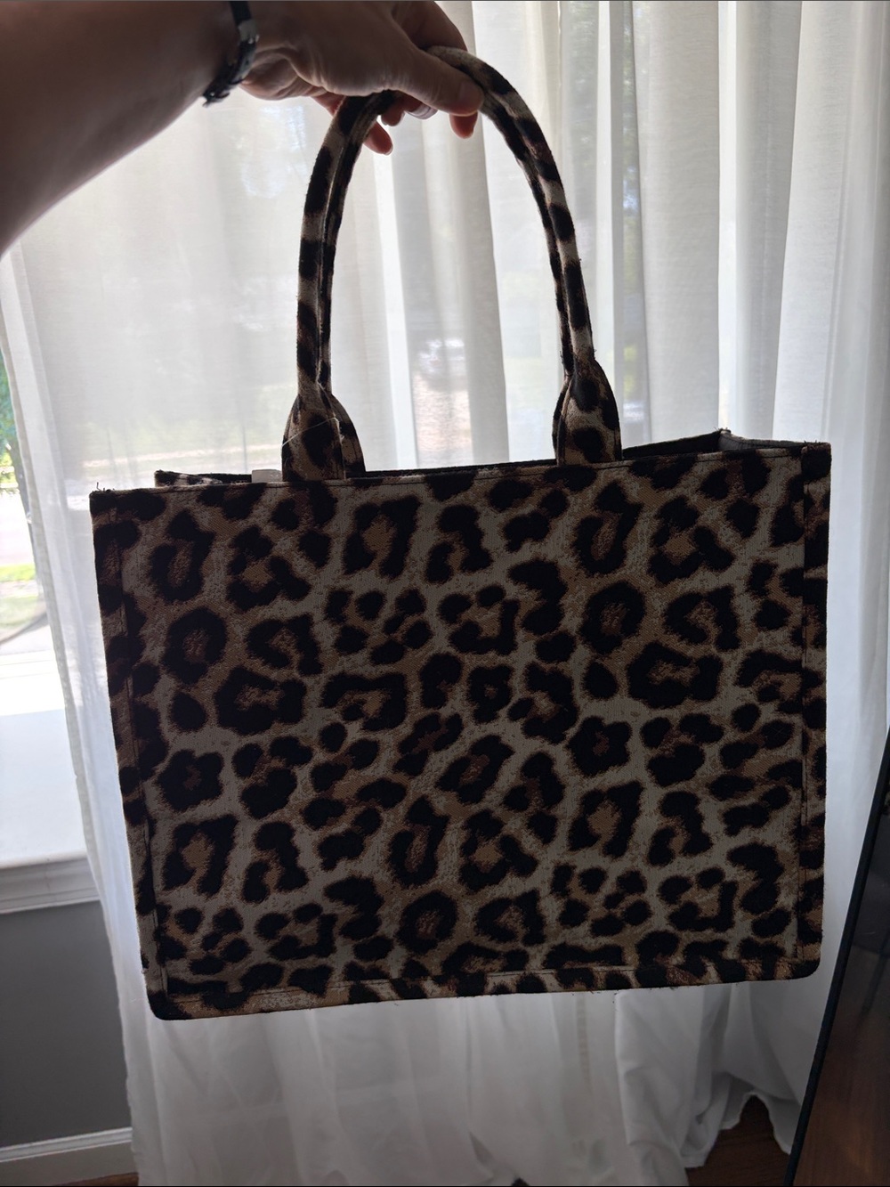 H&M Leopard Print Tote in Brown and Black - Picture 2 of 6